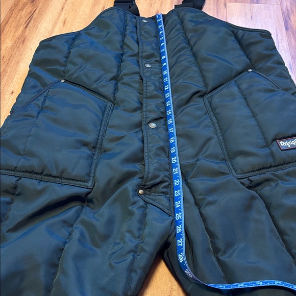 Men's Black RefrigiWear Outdoor Insulated Utility Snow Bibs, XL - Picture 3 of 10